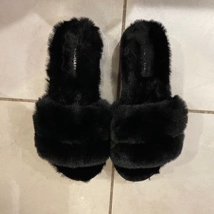 Michael Kors Fluffy Slippers